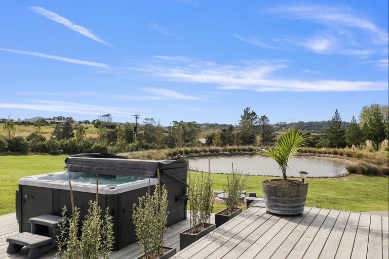 Photo of property in 23 Pine Valley Glade, Mangawhai, 0573