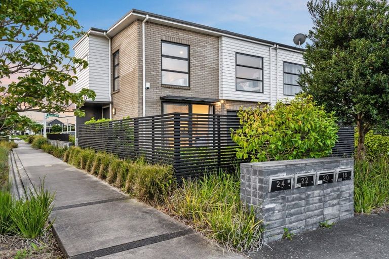 Photo of property in 16 Rangihina Road, Hobsonville, Auckland, 0616