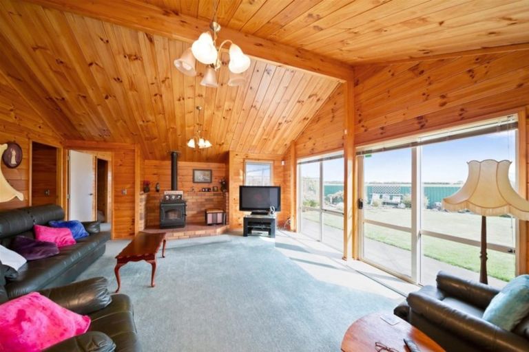 Photo of property in 437 Turuturu Road, Hawera, 4674