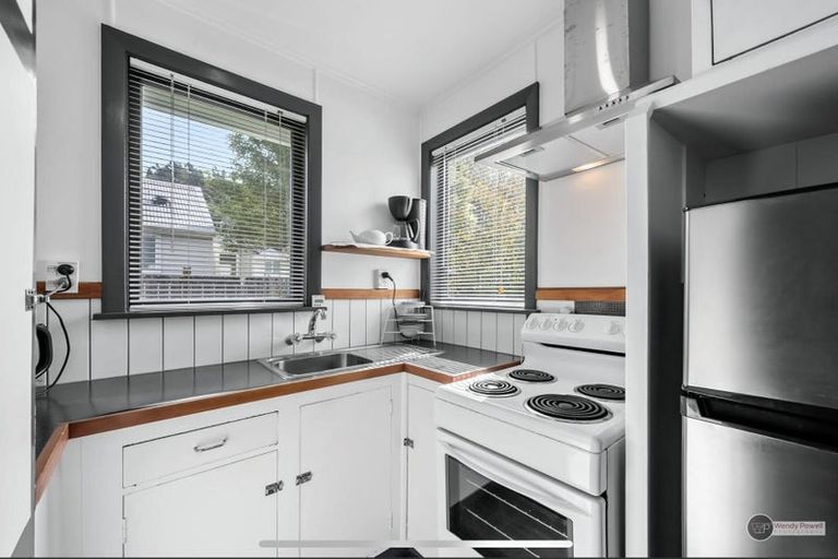Photo of property in 4- 6 Speedy Street, Stokes Valley, Lower Hutt, 5019