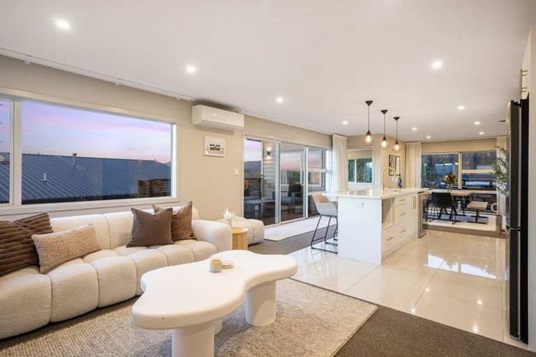 Photo of property in 48 Endeavour Drive, Whitby, Porirua, 5024