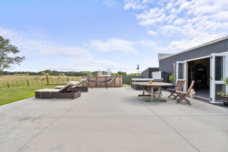 Photo of property in 501 Halcombe Road, Feilding, 4775