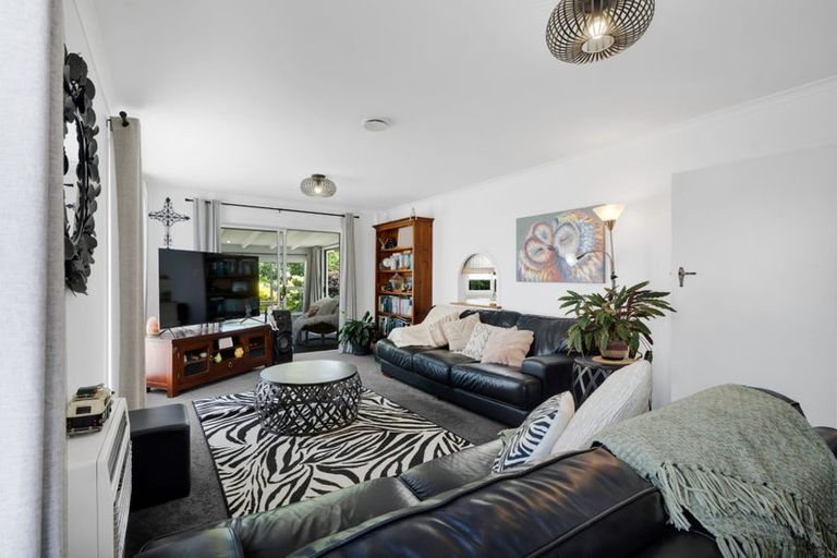 Photo of property in 190a Seaview Road, Westown, New Plymouth, 4310