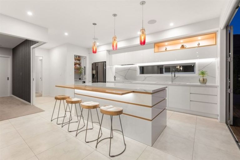 Photo of property in 64 Sandhurst Drive, Papamoa Beach, Papamoa, 3118