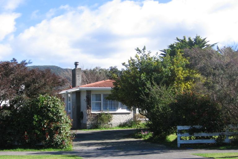 Photo of property in 36 Wallace Street, Featherston, 5710