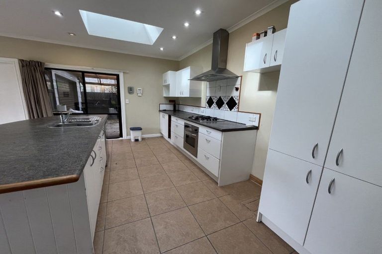 Photo of property in 29 Winston Avenue, Hokowhitu, Palmerston North, 4410