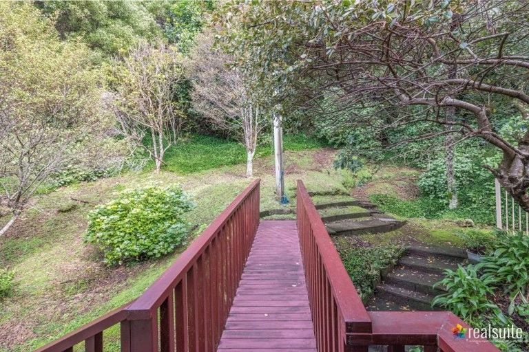 Photo of property in 87 Mulberry Street, Normandale, Lower Hutt, 5010