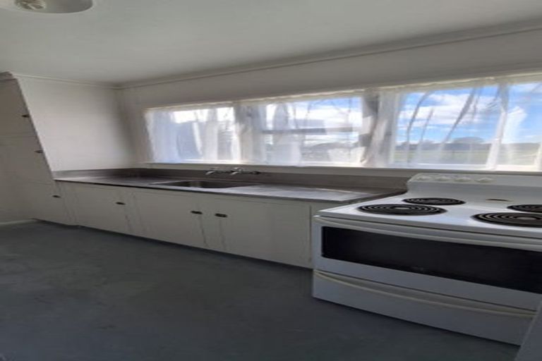 Photo of property in 34-40 Farnham Avenue, Highbury, Palmerston North, 4412