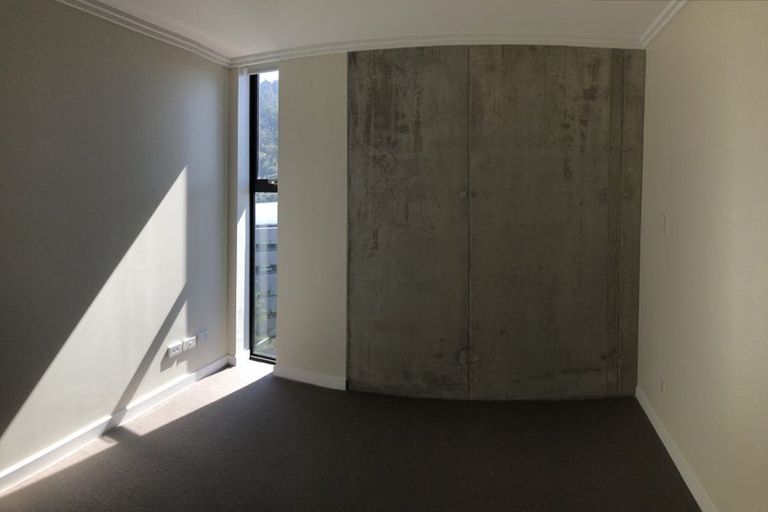 Photo of property in Frame Apartments, 1601/111 Molesworth Street, Thorndon, Wellington, 6011