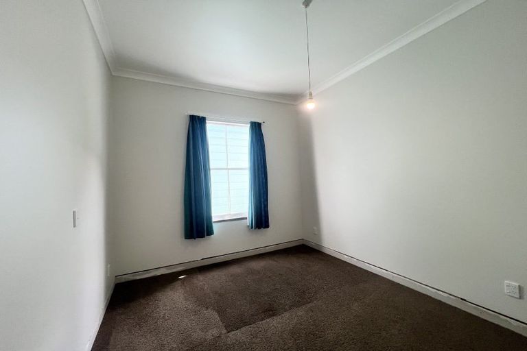 Photo of property in 24 Cole Street, Dannevirke, 4930