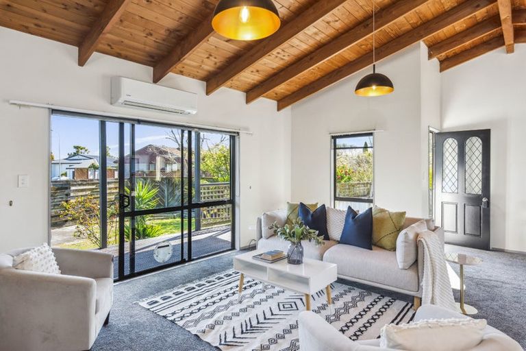 Photo of property in 50 Langdale Avenue, Paraparaumu, 5032