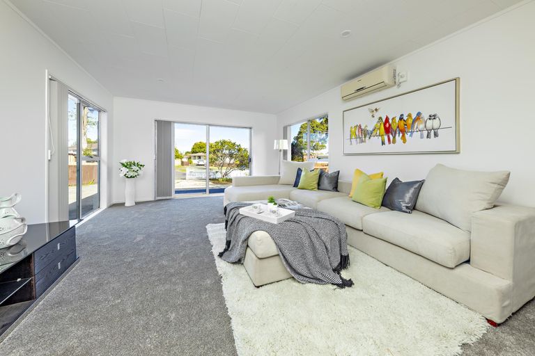 Photo of property in 21 Heathberry Close, Papatoetoe, Auckland, 2025