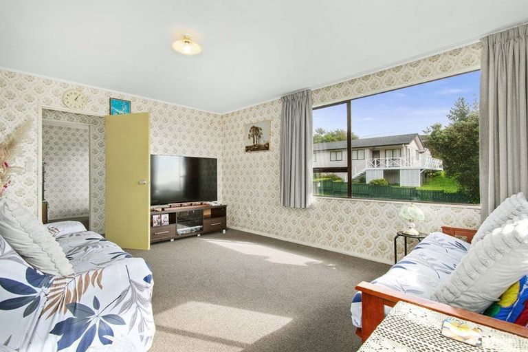 Photo of property in 23 Nassau Avenue, Grenada North, Wellington, 5028