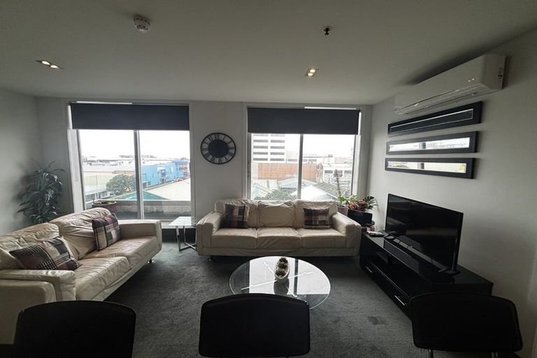 Photo of property in 22 Liardet Apartments, 303/22 Liardet Street, New Plymouth, 4310