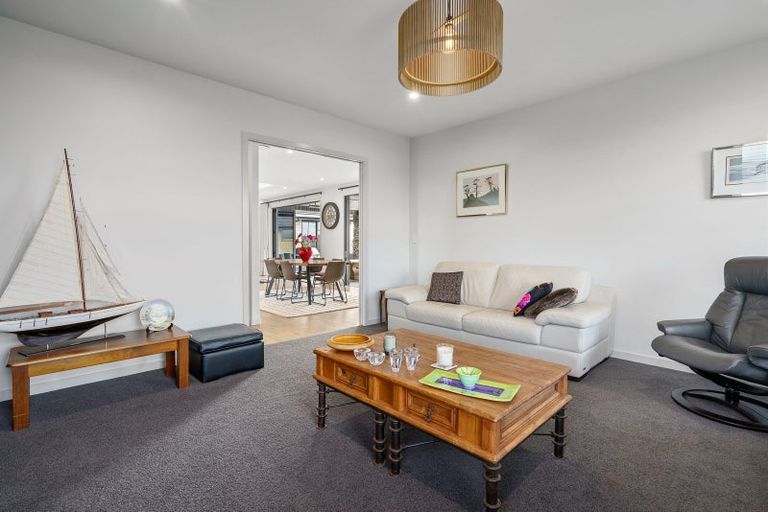 Photo of property in 86 Sunline Drive, Cambridge, 3432