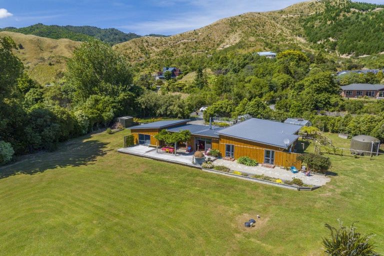 Photo of property in 45 Mahaki Road, Nikau Valley, Paraparaumu, 5032
