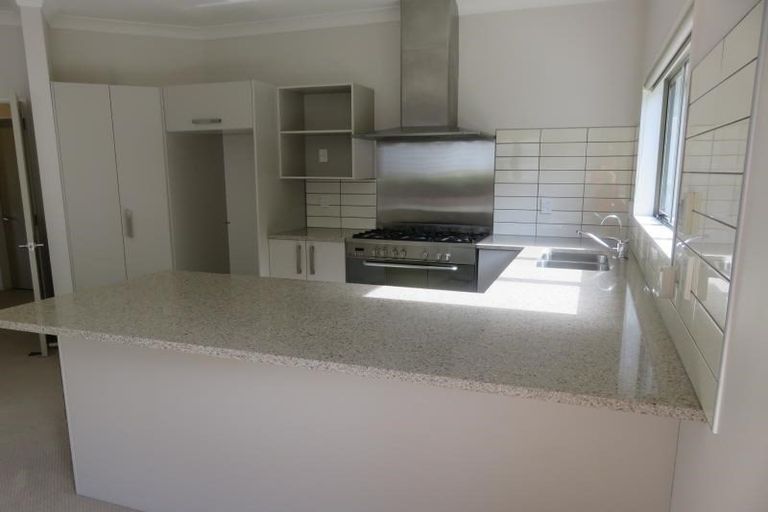 Photo of property in 15 Wantwood Grove, Churton Park, Wellington, 6037