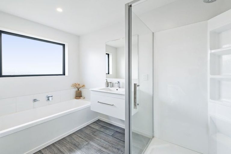 Photo of property in 92 Ridgeway Avenue, Rolleston, 7615