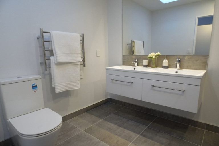 Photo of property in 22 Memorial Park Lane, Hobsonville, Auckland, 0618