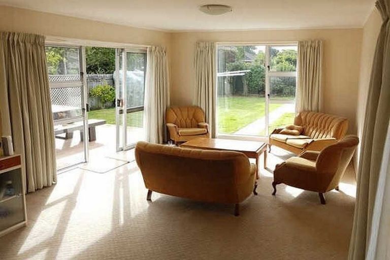 Photo of property in 245 Weston Road, Mairehau, Christchurch, 8052