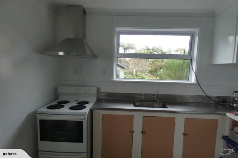 Photo of property in 16 Essex Street, Stratford, 4332