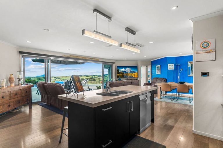 Photo of property in 231 Brooks Road, Waipu, 0582