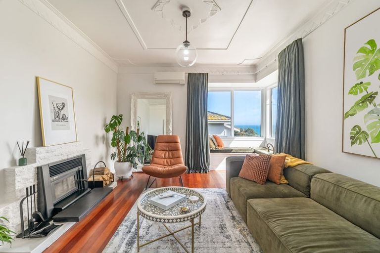 Photo of property in 147 Severn Street, Island Bay, Wellington, 6023
