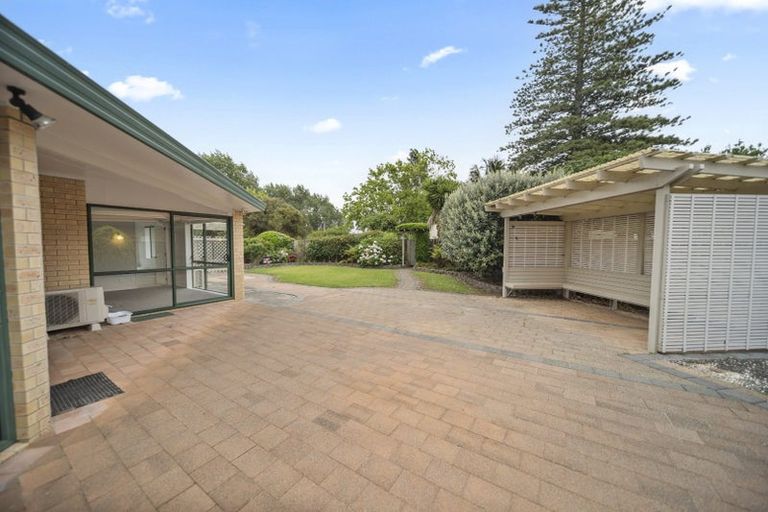 Photo of property in 20 Yarlside Place, Northpark, Auckland, 2013