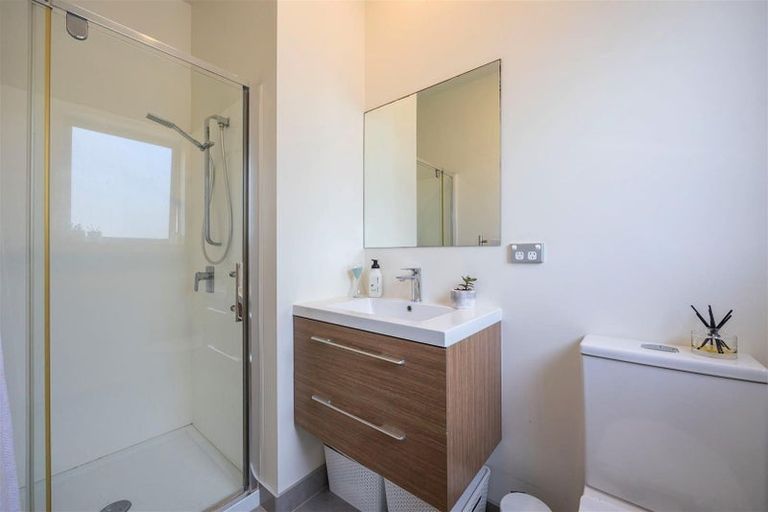 Photo of property in 15 Kaipuke Crescent, Gulf Harbour, Whangaparaoa, 0930