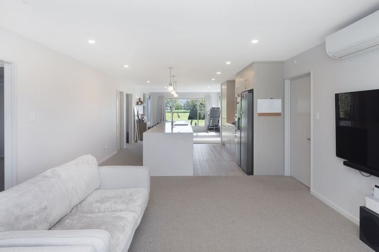 Photo of property in 3 Glenbarr Lane, Broomfield, Christchurch, 8042