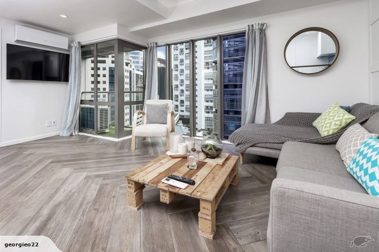 Photo of property in 1 Emily Place, Bellevue, Tauranga, 3110