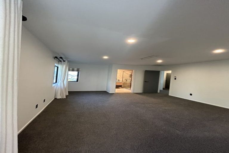 Photo of property in 4 Flavell Drive, Orewa, 0931