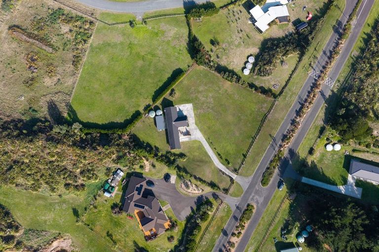 Photo of property in 66 Waitarere Rise Avenue, Waitarere, Levin, 5510