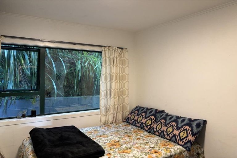 Photo of property in 3 Anzia Way, Johnsonville, Wellington, 6037