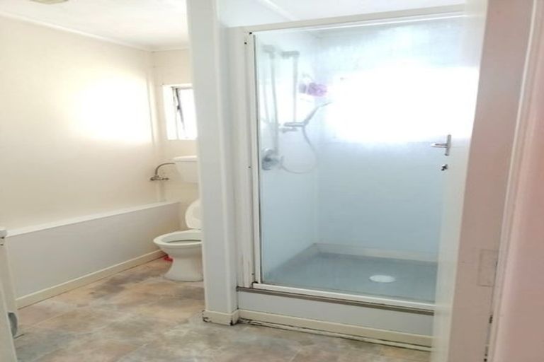 Photo of property in 4 Miro Street, Merrilands, New Plymouth, 4312