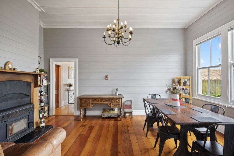 Photo of property in 13 Norfolk Rise, Waiuku, 2123