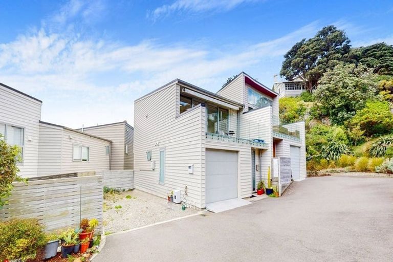 Photo of property in 1c Hungerford Road, Lyall Bay, Wellington, 6022