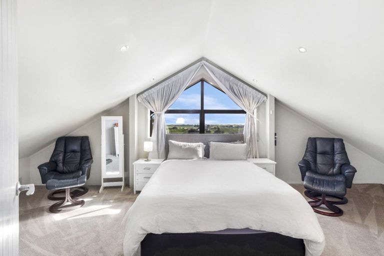 Photo of property in 155 Derham Road, Te Horo, Otaki, 5581