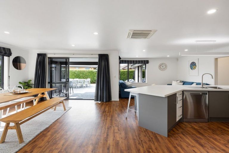 Photo of property in 28 Somerton Drive, Huntington, Hamilton, 3210