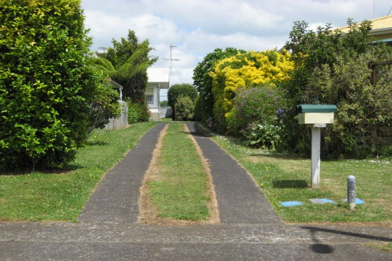 Photo of property in 15b Landscape Road, Pukekohe, 2120