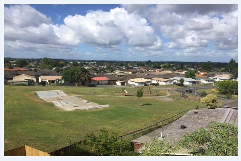 Photo of property in 165 Keri Vista Rise, Papakura, 2110