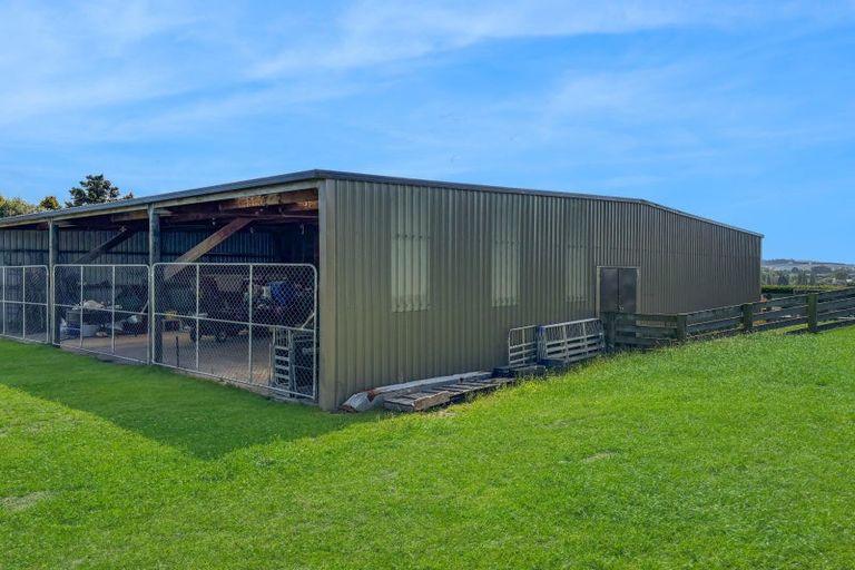 Photo of property in 174 Awamoa Road, Holmes Hill, Oamaru, 9492