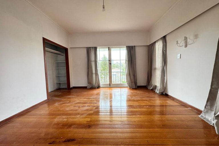 Photo of property in 9 Spargo Road, Massey, Auckland, 0614