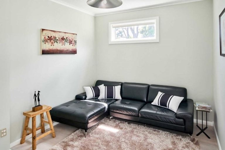 Photo of property in 147 Marine Parade, Eastbourne, Lower Hutt, 5013