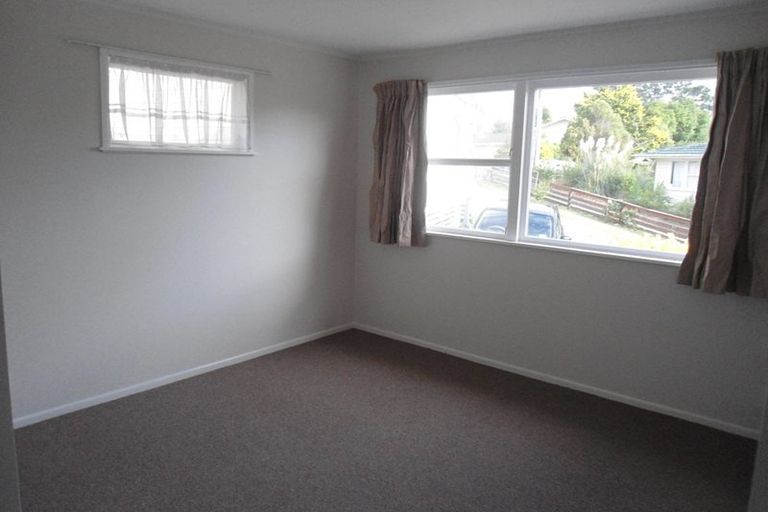 Photo of property in 13 Milich Terrace, Te Atatu South, Auckland, 0610