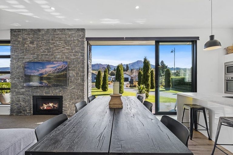 Photo of property in 1 Tennyson Close, Hanmer Springs, 7334