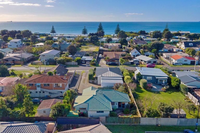 Photo of property in 37b Percy Road, Papamoa Beach, Papamoa, 3118
