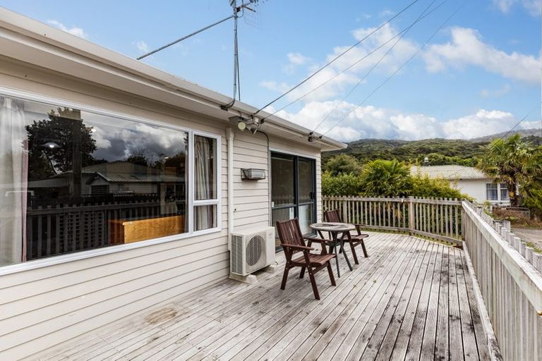 Photo of property in 42 Wood Street, Wainuiomata, Lower Hutt, 5014