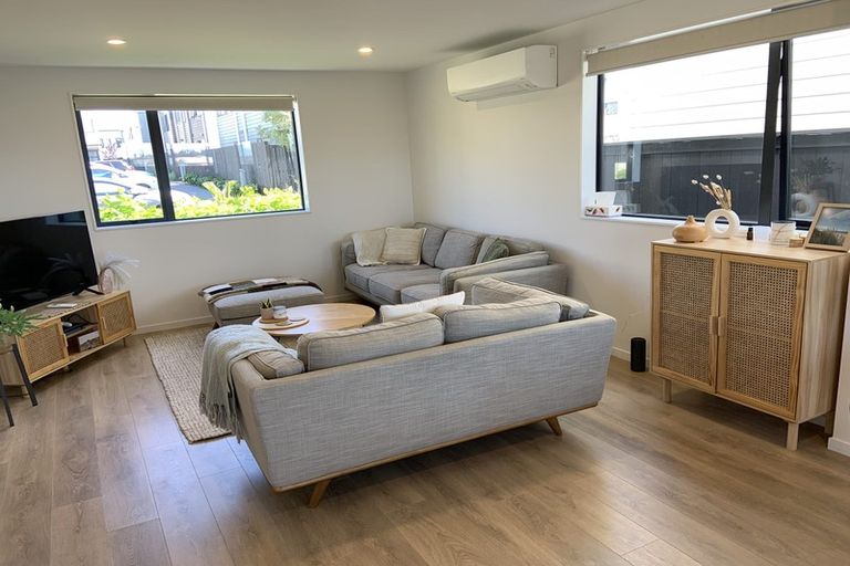 Photo of property in 4 Kaman Seasprite Road, Hobsonville, Auckland, 0616