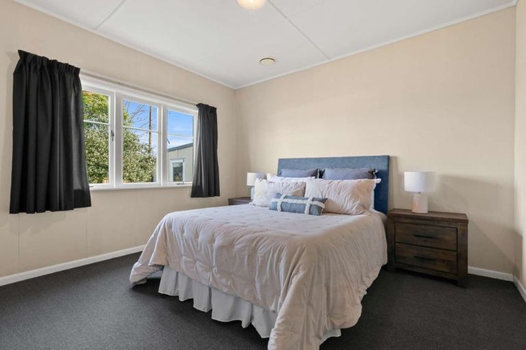 Photo of property in 57 Hamilton Road, Cambridge, 3434